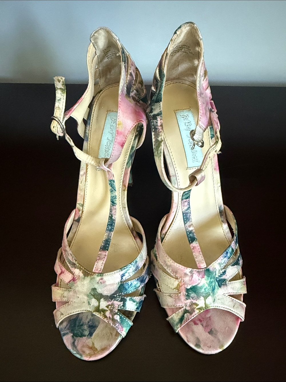 Betsey Johnson Floral Multi-Color Strappy High Heel Sandals Size 8 - Picture 3 of 8